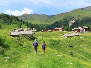 75 Rientriamo alla conca di San Simone (1665 m)